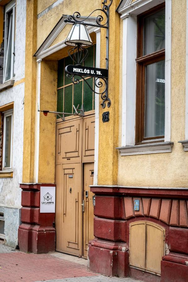 La Lampa Apartments Дебрецен Экстерьер фото