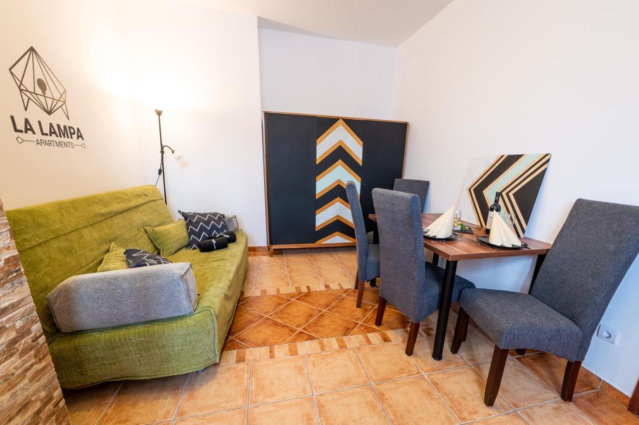 La Lampa Apartments Дебрецен Экстерьер фото