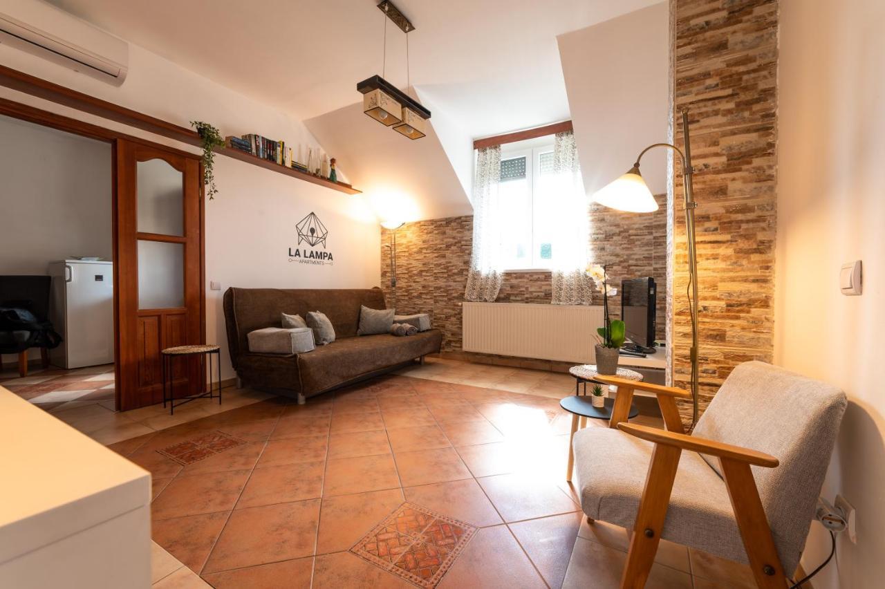 La Lampa Apartments Дебрецен Экстерьер фото