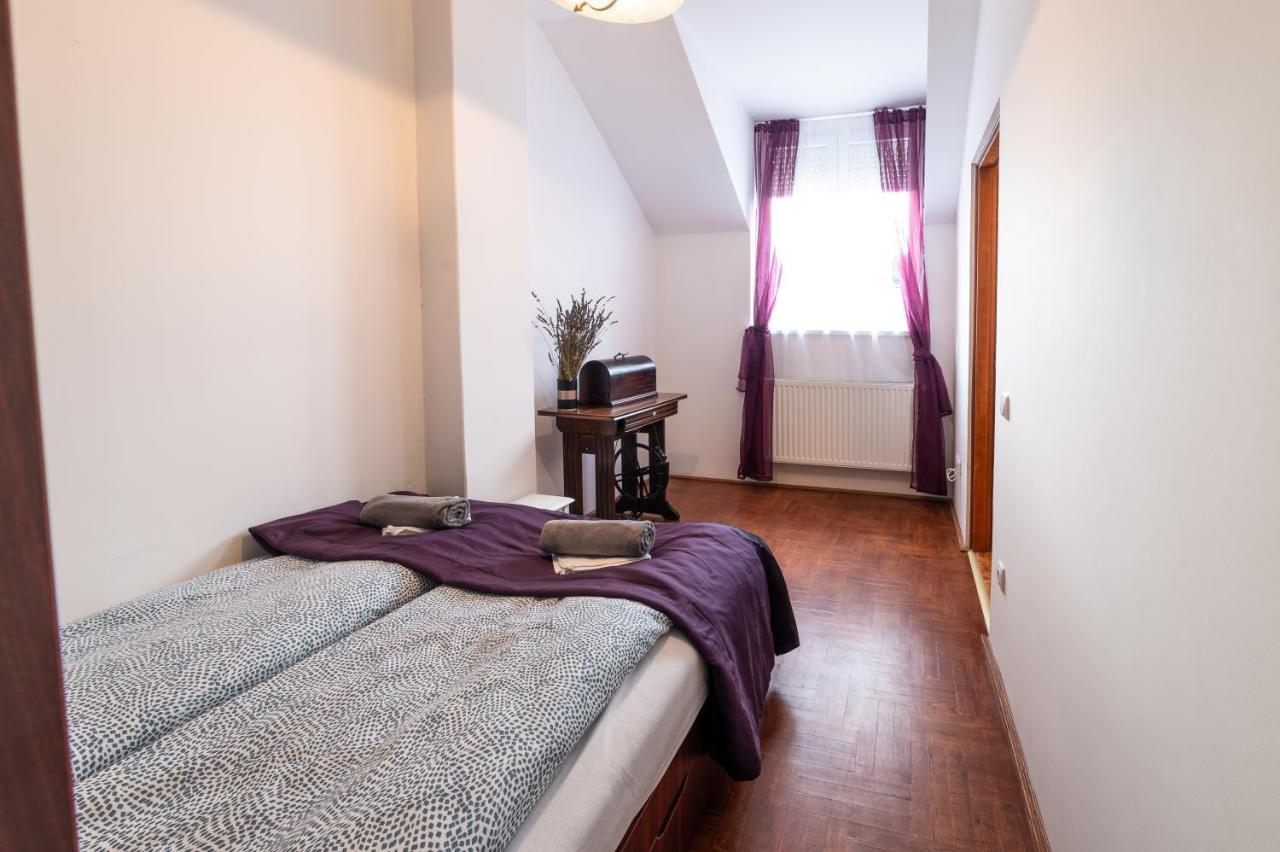 La Lampa Apartments Дебрецен Экстерьер фото